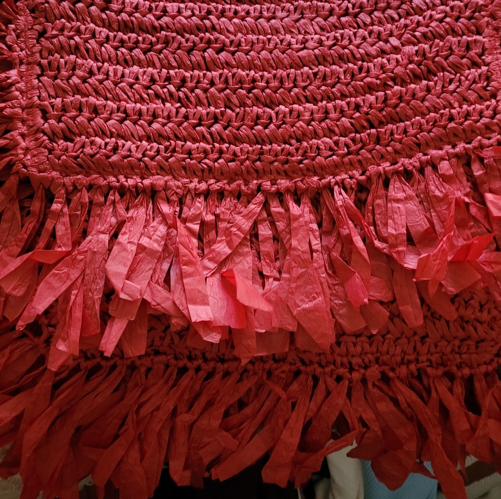 Large SHEINzzs raffta red bag, 18.5 in × 15 in